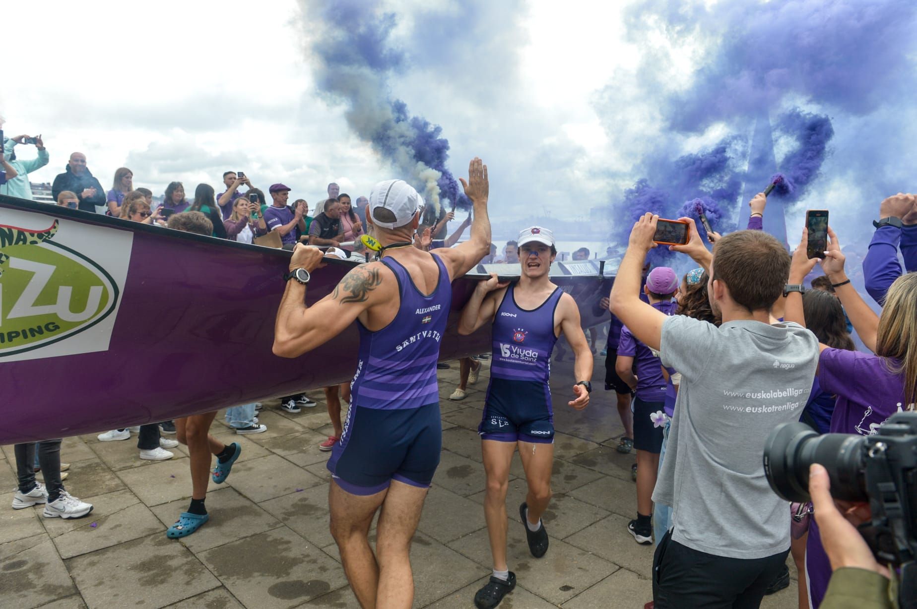 La gran fiesta de la &#039;Sotera&#039; tras conseguir el ascenso