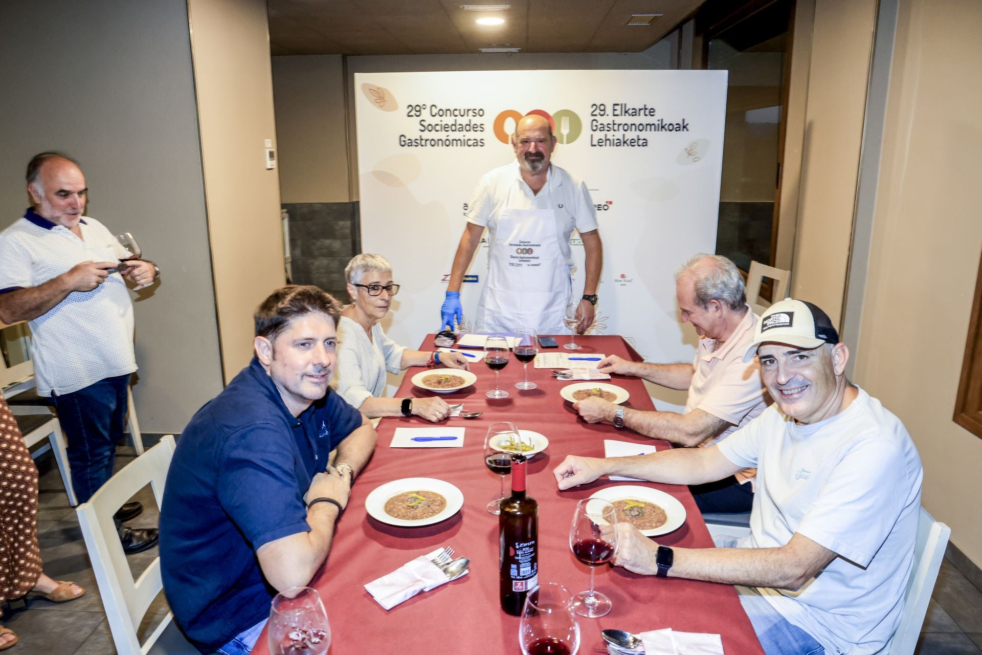 Así fue la cena en Errementeri