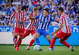 Guevara, sin minutos contra el Sevilla, busca superar a tres jugadores del Atlético de Madrid.