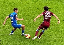 Hodei Rodríguez, en un lance del duelo de este domingo en Urritxe.