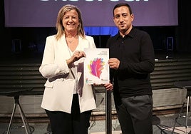 La diputada Teresa Laespada y el director general de Cohesión Social, Ignacio Rodríguez.