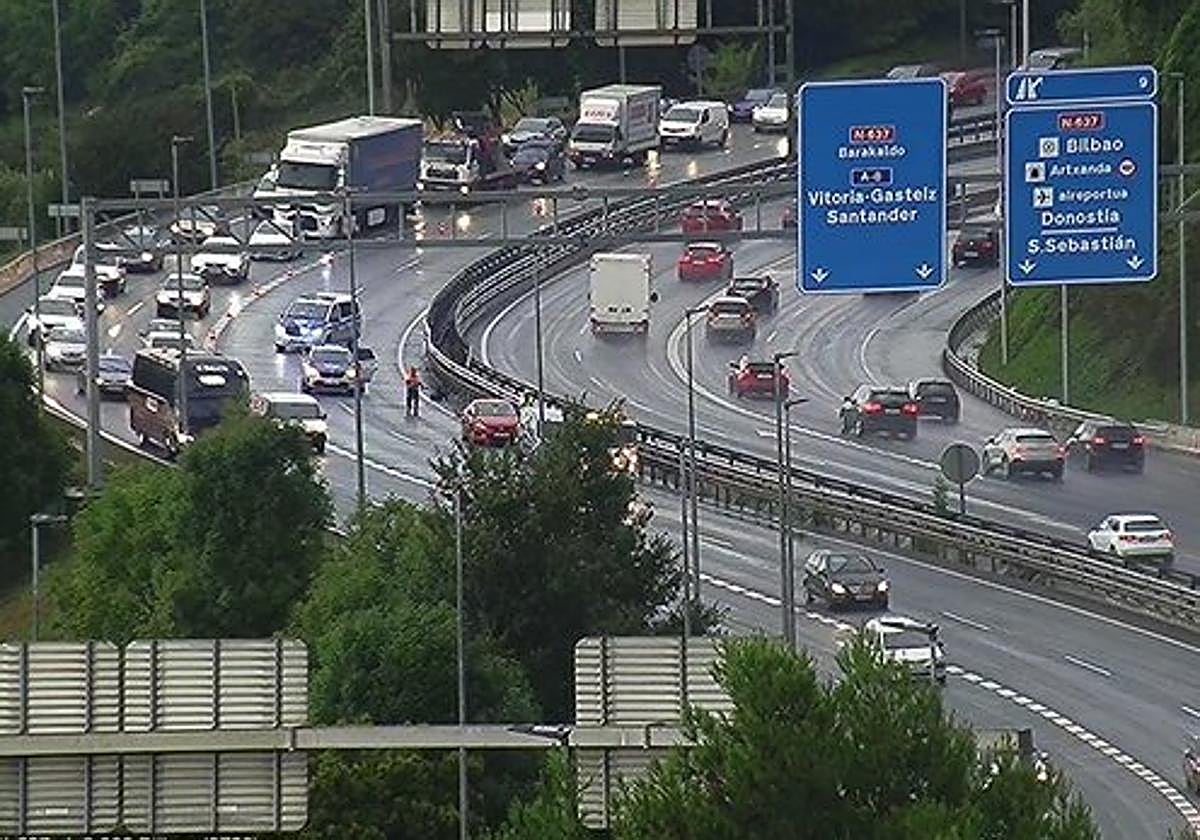 Una hora de retenciones entre La Avanzada y el Max Center