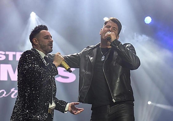 Andy y Lucas, durante el concierto en Miribilla en 2024