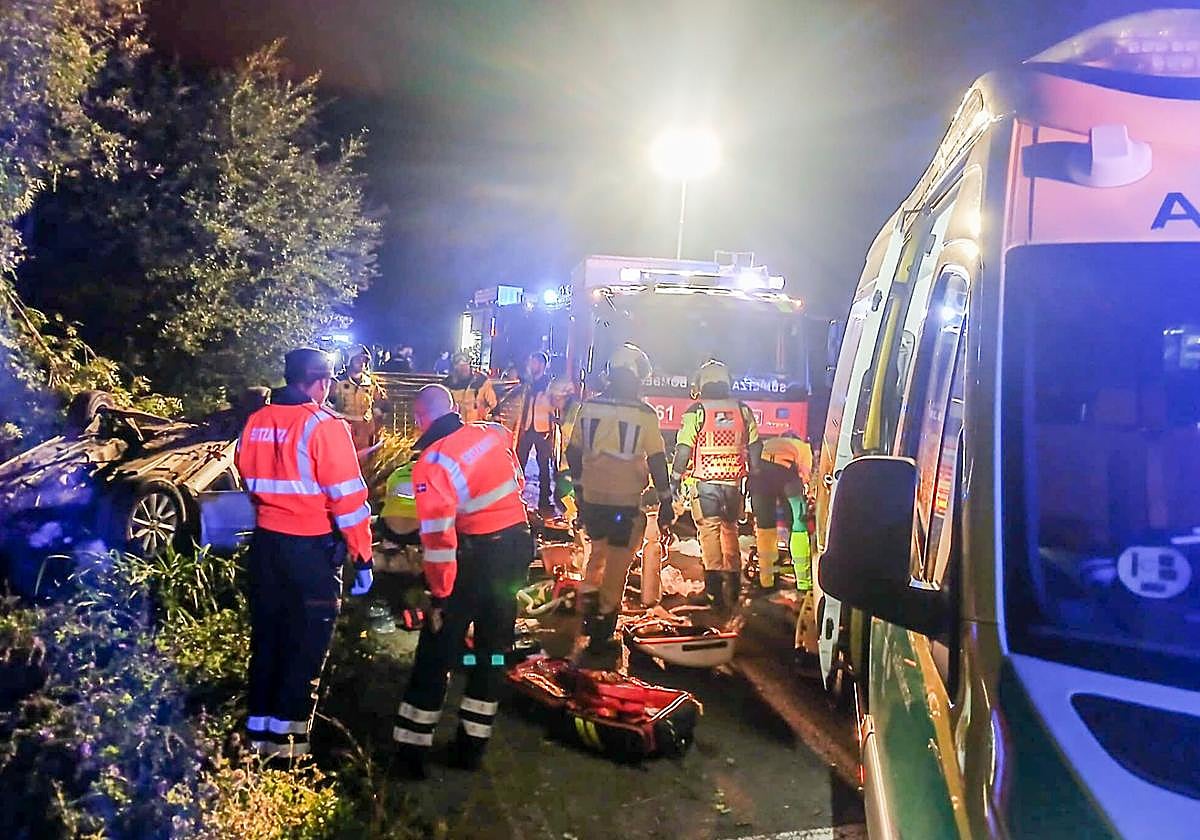 Accidente que le costó la vida a dos jóvenes en Okondo a primeros de mes.