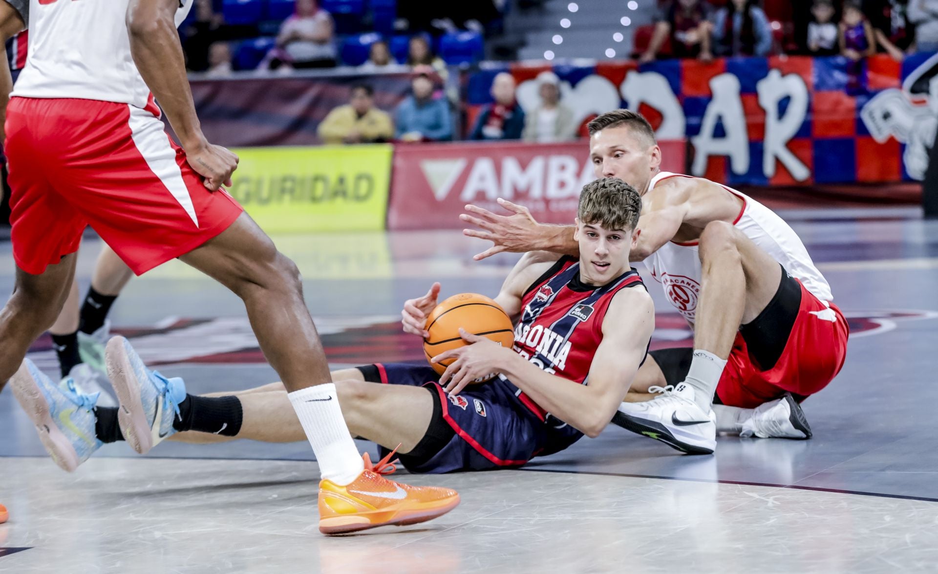 Las mejores imágenes del Baskonia-Pallacanestro Trieste