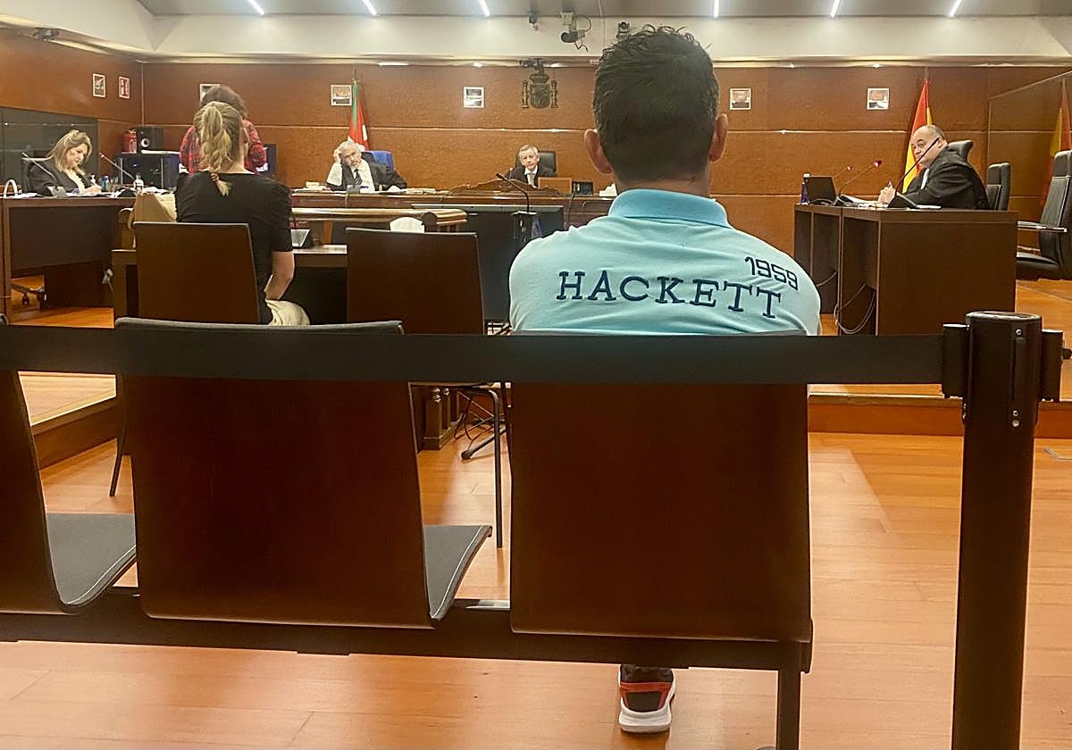 El ya condenado, durante el juicio celebrado en junio en la Audiencia Provincial de Álava.