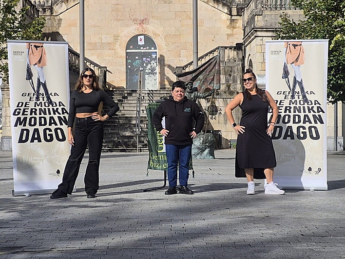 En el desfile al aire libre de Gernika participarán un centenar de personas.