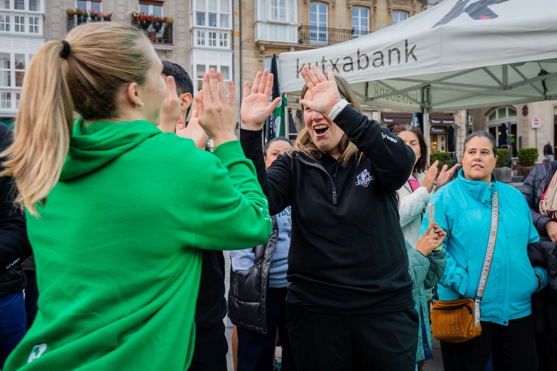 El Araski se presenta en sociedad en el centro de Vitoria