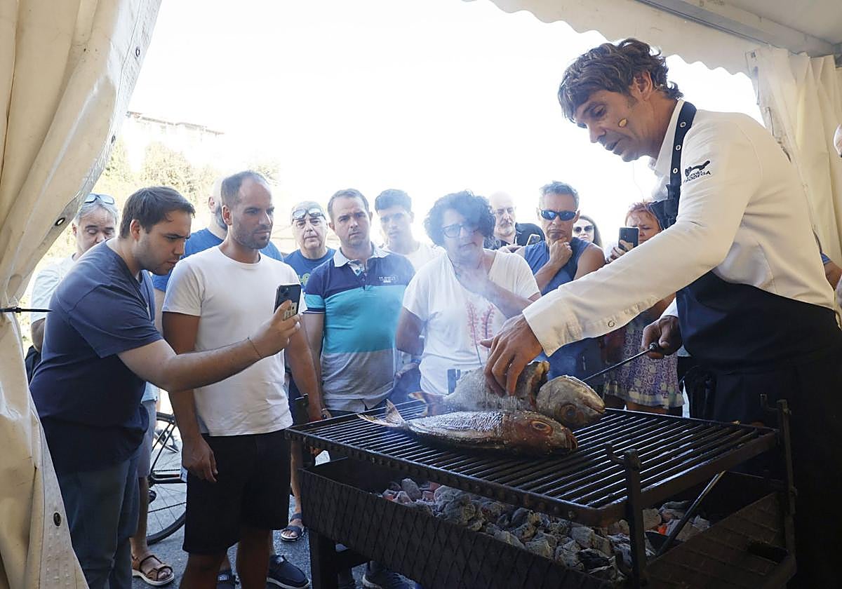 Demostración de parrilla en una de las ediciones de Kantauri Fest.