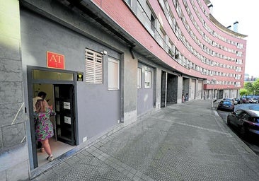 «Nos disgusta ver viviendas vacacionales en los bajos de unas VPO»