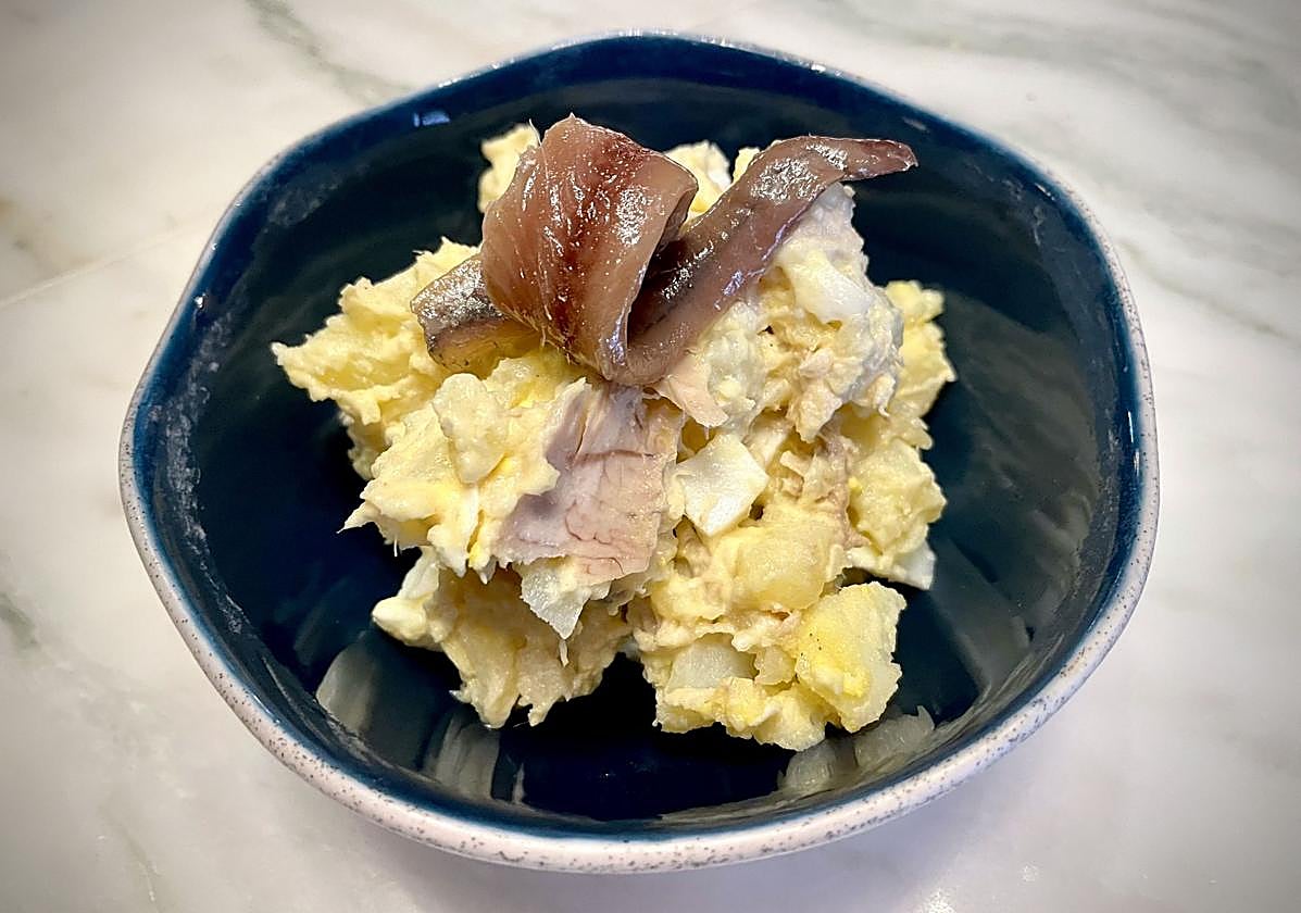 El bar de Bilbao que triunfa en el tardeo con su estrella de siempre: la tortilla de patatas