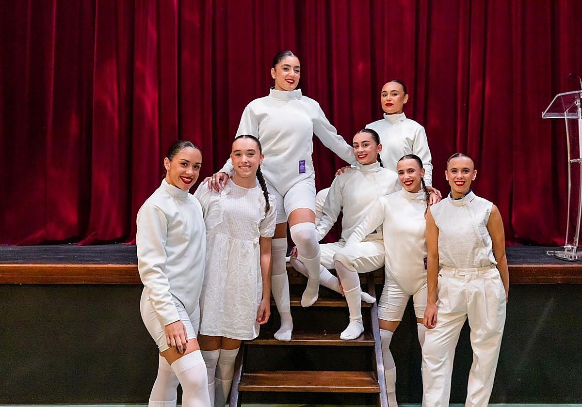 Leire Gordo, Kattalin Elezkano, Maeva Morlesin, Naroa Arandia, Naia Ordorika, Iraide Macías y Laura Macías.