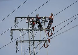La red de alta tensión es gestionada por Red Eléctrica Española