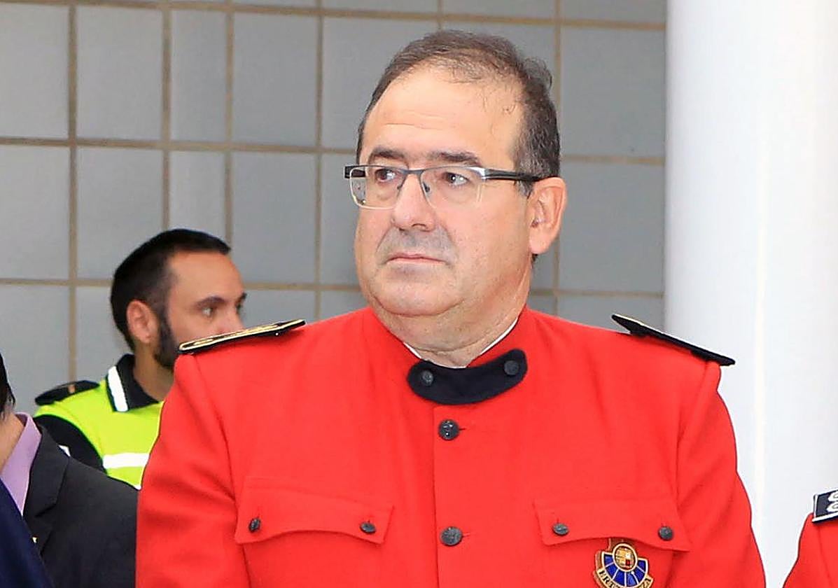Roberto Álava es el favorito del PNV -al frente de la Policía Local- para dirigir este cuerpo como nuevo intendente.