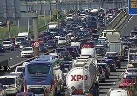 Solucionadas las retenciones que este mediodía han complicado el tráfico en Bizkaia
