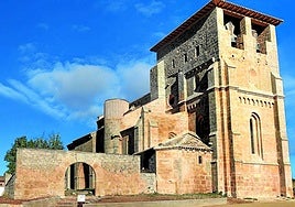 La imponente estructura y otra media docena de casas son lo único que se mantiene en pie en Villamorón.