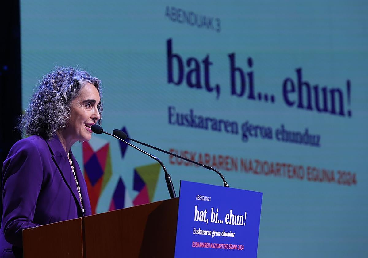 La vicelehendakari Ibone Bengoetxea.