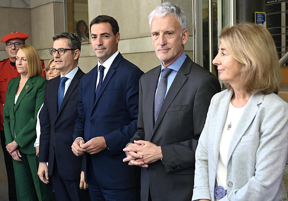 Subijana y Pradales alertan de la necesidad de más jueces en Euskadi para paliar «el déficit» y la «saturación»