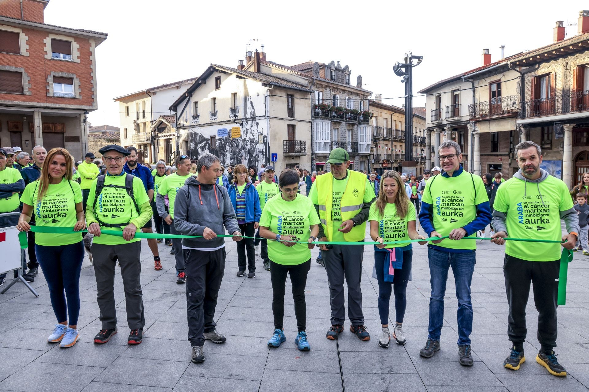 Agurain se apunta a la marea verde contra el cáncer