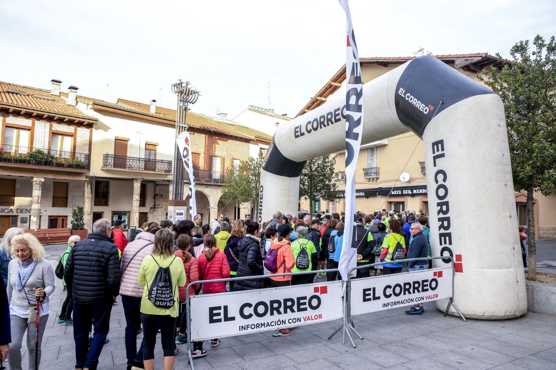 Agurain se apunta a la marea verde contra el cáncer