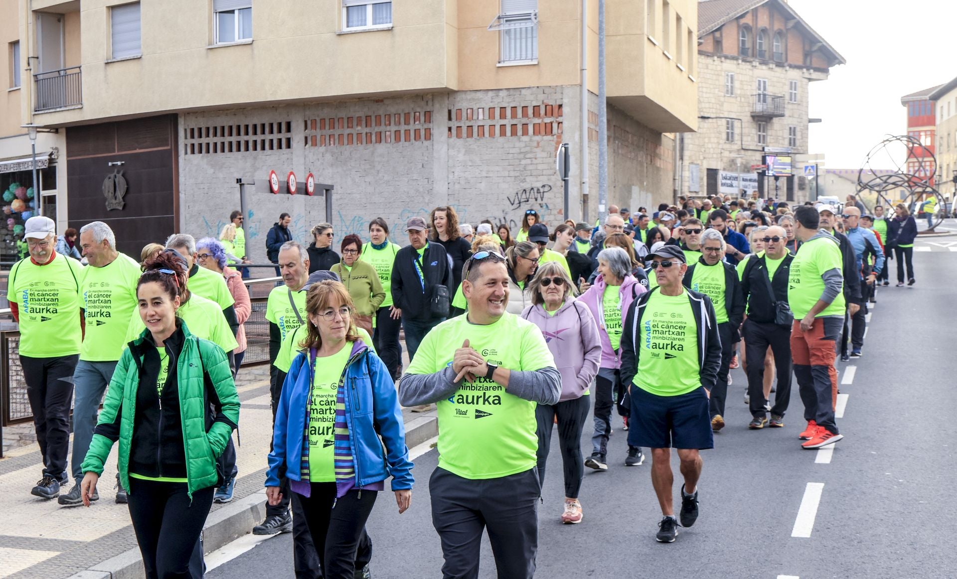 Agurain se apunta a la marea verde contra el cáncer