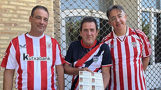 Un peñista del Athletic compra de nuevo 1.500 décimos para Navidad con la fecha de la final de Copa: «Hasta que la ganemos otra vez»