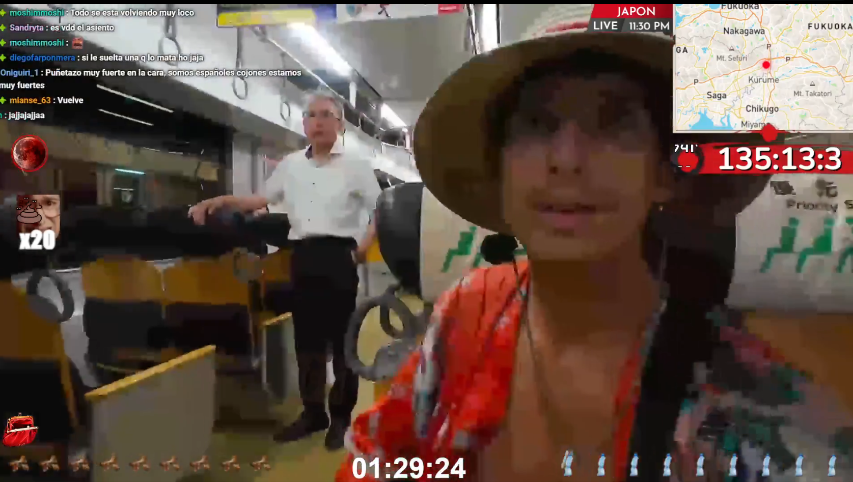 Un streamer español empuja a un anciano en un tren de Japón en directo