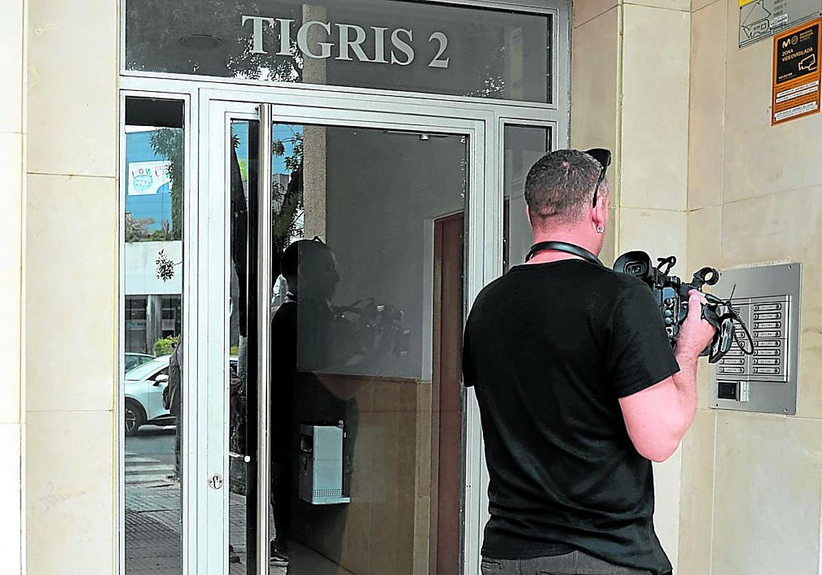 Los hechos tuvieron lugar en esta vivienda del barrio de Sevilla Este.