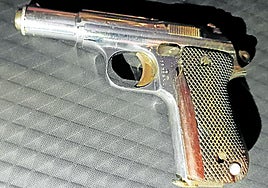 Arma incautada a un detenido