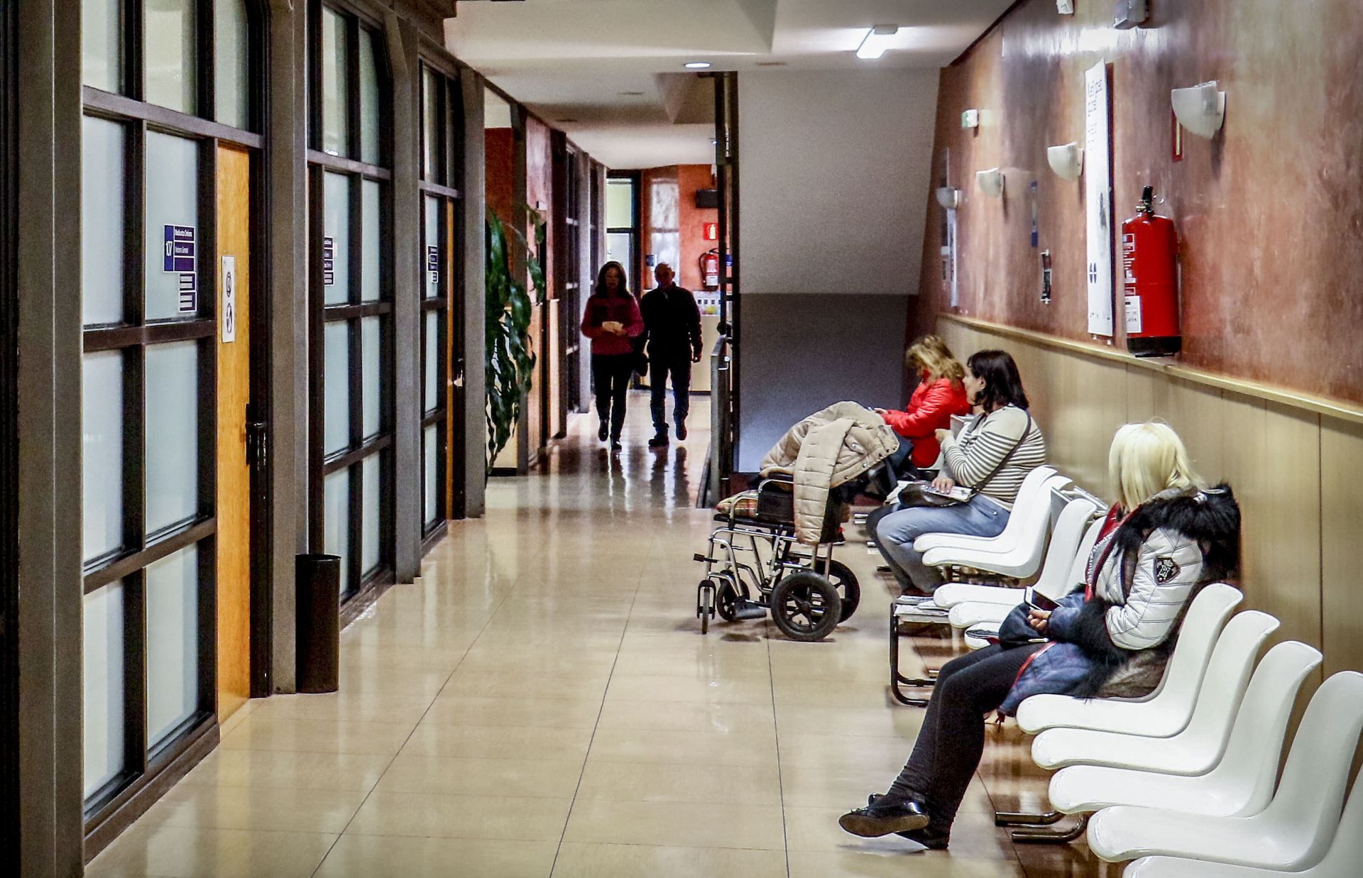 Sala de espera de una consulta médica.