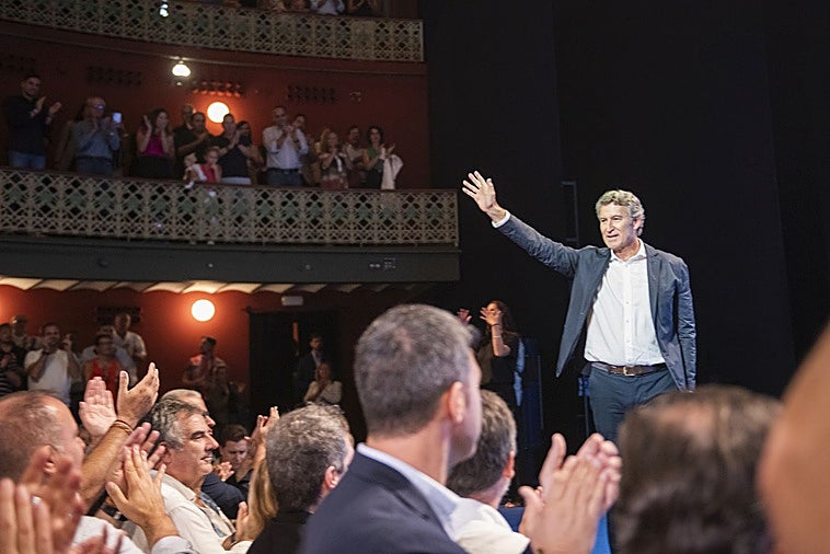 La inmigración eclipsa el debate político (y de esto sí se habla en los bares)