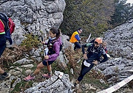 Un millar de personas aceptan el titánico reto del 'Hiru Haundiak'