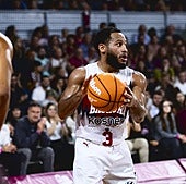 Nowell ha brillado en la segunda parte.