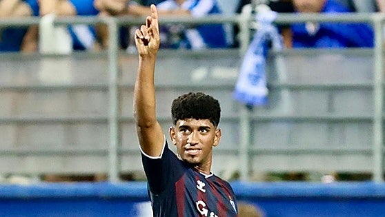 Adu Ares añade más picante al menú ofensivo que sirve el Eibar