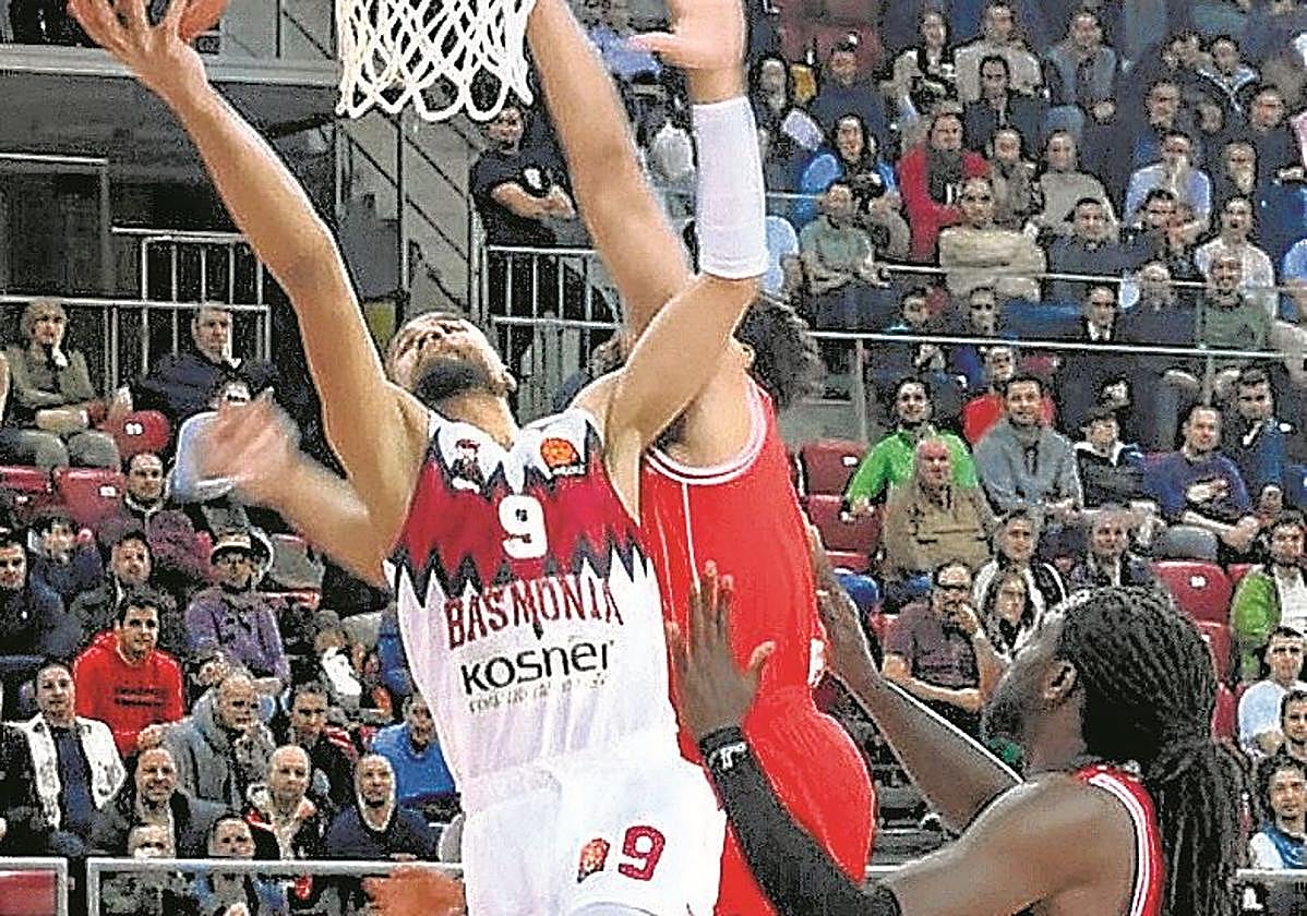 Cabarrot, MVP azulgrana del Hapoel-Baskonia. ¿Quién ha sido el mejor para ti? Vota aquí