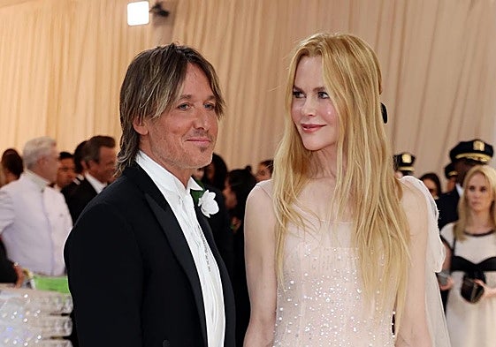 Fotografía de archivo del 1 de mayo de 2023 de Keith Urban (i) y Nicole Kidman durante la alfombra roja de la Gala del Met 2023