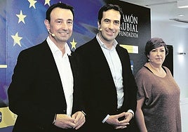 El vicelehendakari Mikel Torres, junto al ministro de Economía Carlos Cuerpo y la presidenta de la Fundación Ramón Rubial, Eider Gardiazábal.