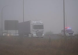 La niebla ha dificultado el tráfico en la A-1, en las inmediaciones de Lopidana.