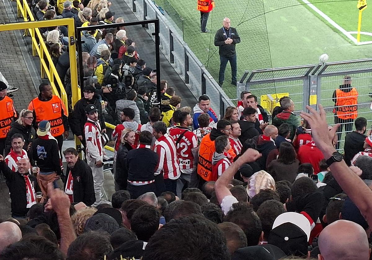 Quejas de hinchas del Athletic por las dificultades para acceder al estadio: «Estábamos como sardinas en lata»