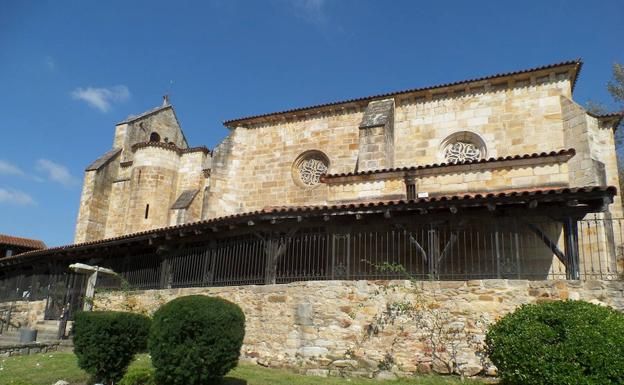 La iglesia de Andra Mari, situada en el barrio de Elexalde, combina estilos de diferentes siglos.