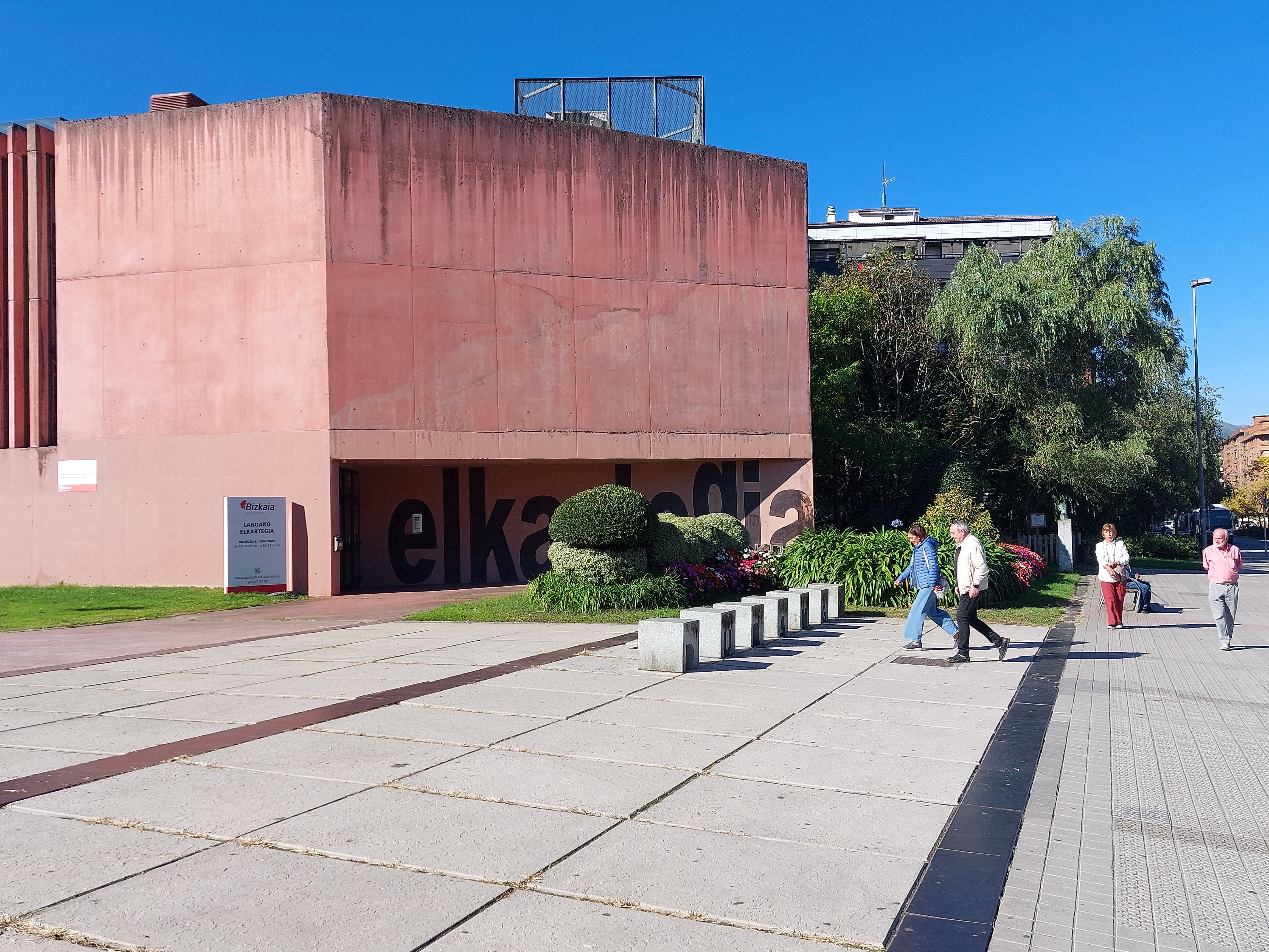 La Mancomunidad compró el edificio Elkartegi de Durango situado en la céntrica avenida Landako para hacer su sede.