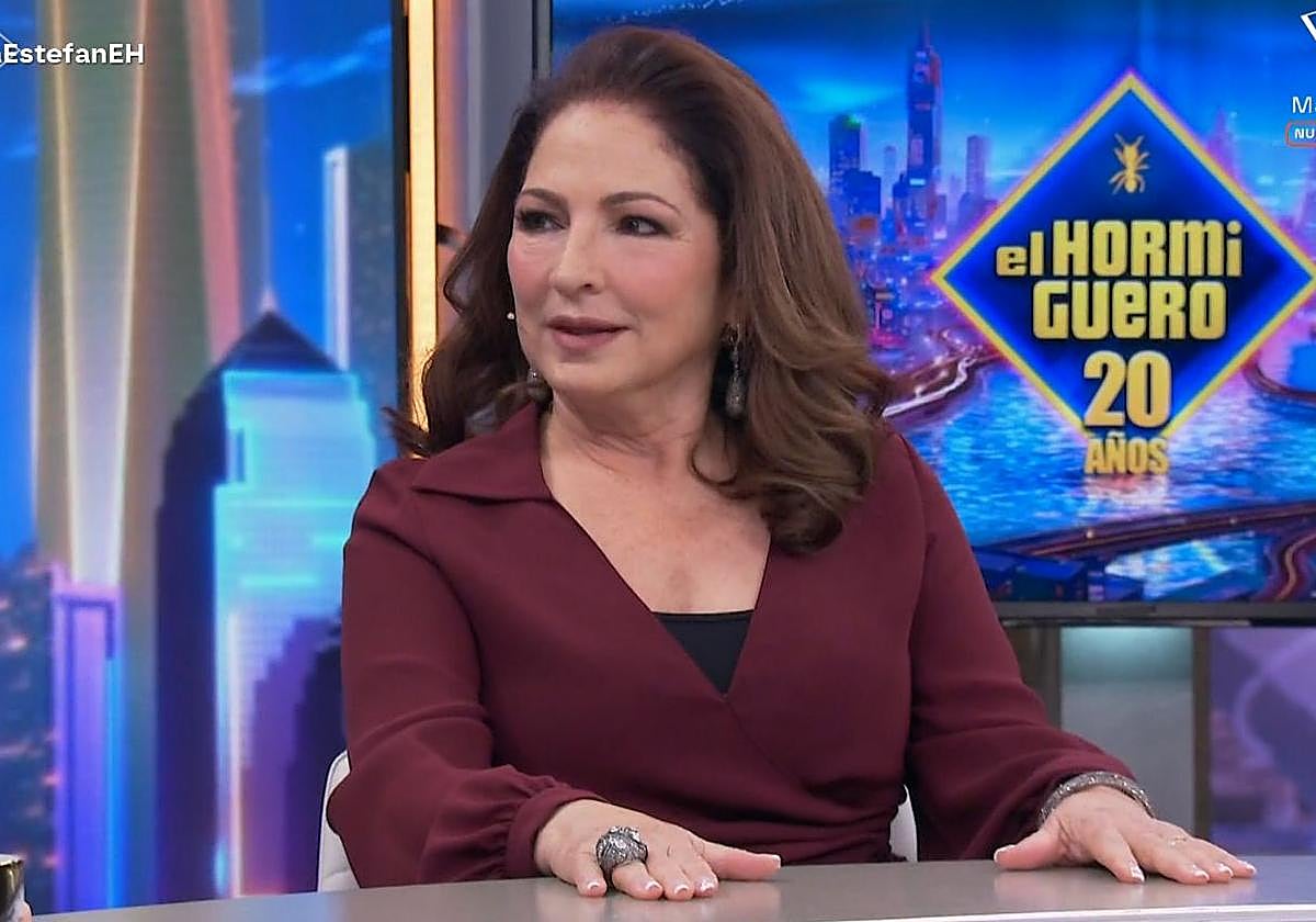 Gloria Estefan desvela el momento más surrealista que ha vivido con su marido: «Se olvidó de mí y me dejó ahí plantada»