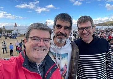 La broma de Aburto a Eneko Goia tras el anuncio de su marcha: «Eso sí, tú de la Real y yo del Athletic»