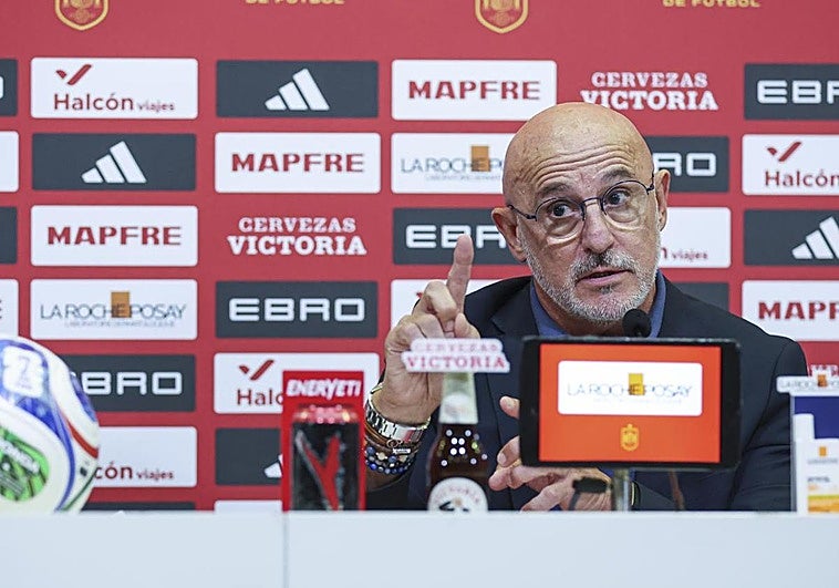 El enganchón de Luis de la Fuente con un periodista por Nico Williams y Lamine Yamal: «¿Has jugado a fútbol?»