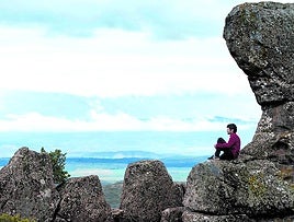 Las vistas son espectaculares desde la oquedad, que en realidad es una mina excavada en la edad del Cobre.