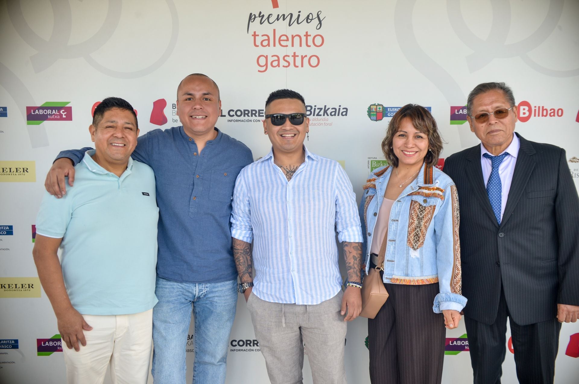 Edson Huaman, Guillermo Miranda, Gabriel Huaman, Rosa Lucas y Santos Lucas.