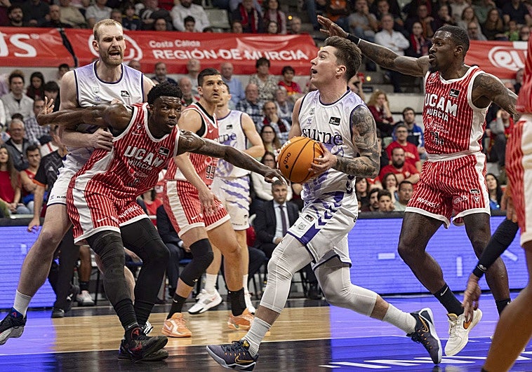 La derrota estuvo en el triple