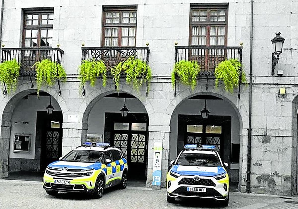 La comisaría de Azpeitia está ubicada en los bajos del Ayuntamiento