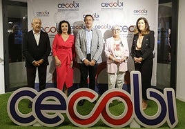 Pedro Campo, Laura Batán, Alfonso San Vicente, Izaskun Gómez Cermeño y María López Negrete.