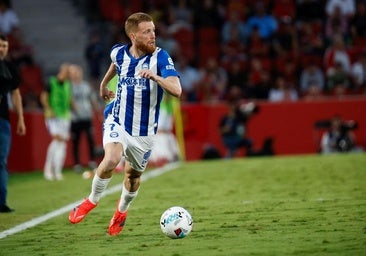 El Chacho deja en el banquillo a Carlos Vicente ante el Elche